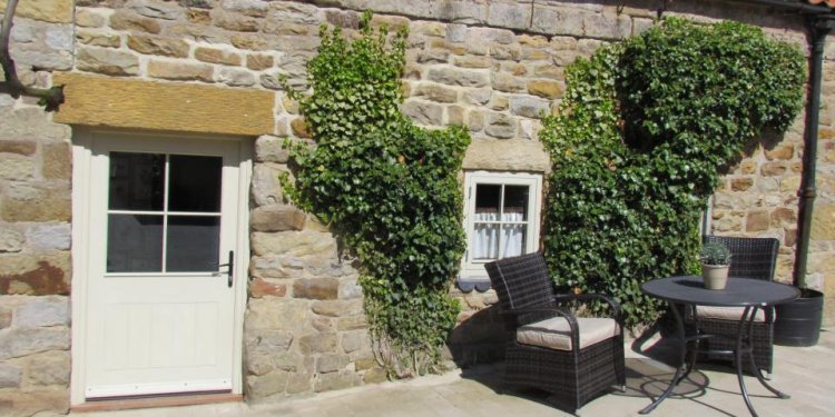 Cottages short breaks Sleights UK